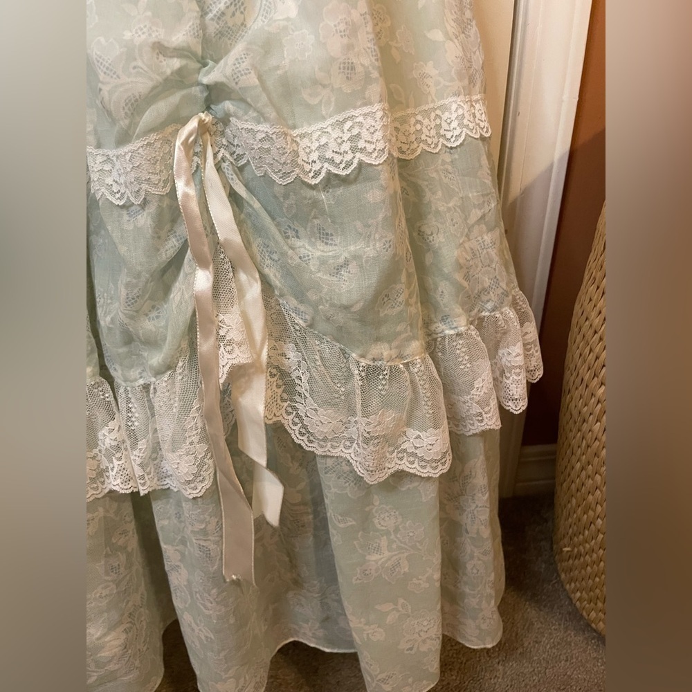 Gunne Sax Victorian Vintage 1970s Blue Floral Lace Dress in Size 5 *Rare* - Picture 8 of 16